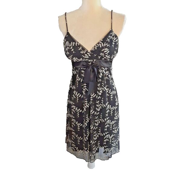 Taboo Dresses & Skirts - Taboo black embroidered lace ribbon dress XS fully lined party sundress